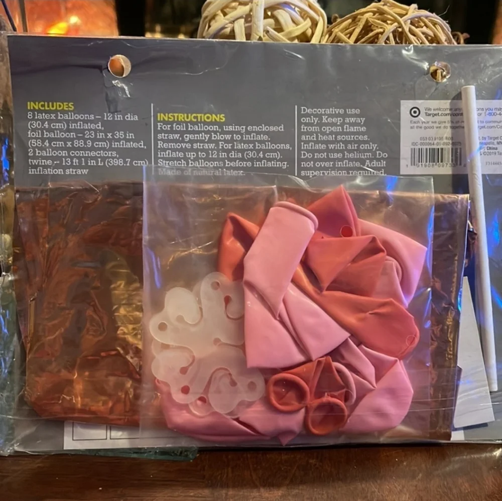 Bundle of 2 packs SPRITZ “LOVE” BALLOON KIT